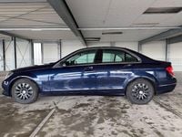 Gebraucht Mercedes C200 184 PS (135 kW) 2011 Blau Limousine