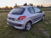 Gebraucht Peugeot 206 60 PS (44 kW) 2009 Silber Kleinwagen