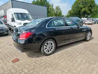 Gebraucht Mercedes C180 122 PS (89 kW) 2019 Schwarz Limousine