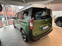 Neu Ford Tourneo Courier Active 100 kW (136 PS) 2025 Grün Van / Kleinbus
