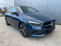 Gebraucht Mercedes B250e Night 163 PS (119 kW) 2023 Blau Van / Kleinbus