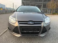 Używany Ford Focus 101 KM (74 kW) 2014 Szary Kombi