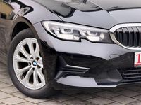 Gebraucht BMW 320 Advantage 190 PS (139 kW) 2021 Schwarz Kombi