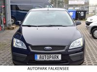 Gebraucht Ford Focus Fun X 80 PS (58 kW) 2006 Blau Kleinwagen