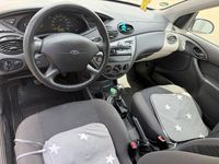 Gebraucht Ford Focus Ambiente 75 PS (55 kW) 2002 Grau Limousine