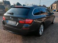 Gebraucht BMW 520 194 PS (142 kW) 2015 Schwarz Kombi
