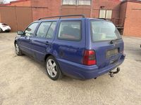 Gebraucht VW Golf III 101 PS (74 kW) 1998 Blau Kombi