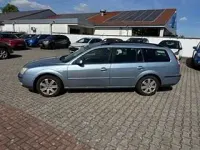 Gebraucht Ford Mondeo 125 PS (91 kW) 2003 Blau Limousine