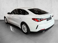 Neu BMW 420 Sport Line 184 PS (135 kW) 2025 Weiß Coupé