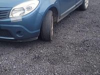 Second-hand Dacia Sandero 75 CP (55 kW) 2009 Albastru Hatchback