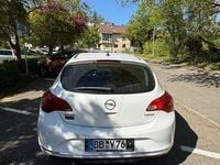 Usata Opel Astra 140 CV (102 kW) 2014 Bianco Berlina