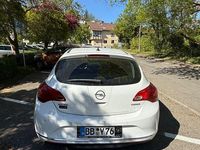 Gebraucht Opel Astra Edition 140 PS (102 kW) 2014 Weiß Limousine