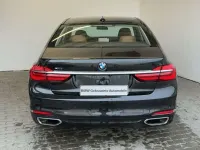 Gebraucht BMW 740 320 PS (235 kW) 2019 Black sapphire metallic Limousine