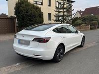 Gebraucht Tesla Model 3 Standard Range Plus 239 kW (325 PS) 2020 Weiß Limousine