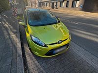 Gebraucht Ford Fiesta 82 PS (60 kW) 2011 Grün Kleinwagen