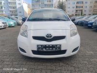 Gebraucht Toyota Yaris Cool 69 PS (50 kW) 2011 Weiß Kleinwagen