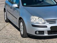 Second-hand VW Golf 140 CP (102 kW) 2004 Argintiu Coupe