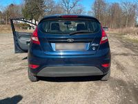 Gebraucht Ford Fiesta 60 PS (44 kW) 2010 Blau Kleinwagen
