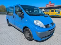Usata Renault Trafic Expression 114 CV (83 kW) 2012 Blu Monovolume
