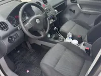 Używany VW Caddy 71 KM (52 kW) 2010 Biały Minivan