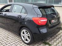 Gebraucht Mercedes A180 122 PS (89 kW) 2014 Schwarz Kleinwagen