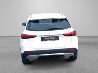 Gebraucht Mercedes GLA180 136 PS (100 kW) 2020 Unilack polarweiß SUV