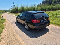 Gebraucht BMW 320 Advantage 184 PS (135 kW) 2016 Schwarz Kombi