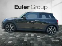 Gebraucht Mini Cooper S 178 PS (130 kW) 2023 Midnight black metallic Kleinwagen