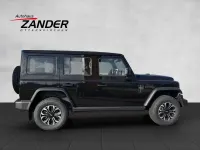 Neu BAW 212 166 PS (122 kW) 2026 Schwarz SUV