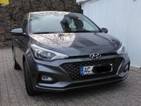 Gebraucht Hyundai i20 Active 101 PS (74 kW) 2018 Grau Kleinwagen