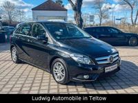 Gebraucht Mercedes B180 122 PS (89 kW) 2013 Schwarz Van / Kleinbus