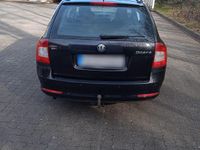 Gebraucht Skoda Octavia Ambiente 102 PS (75 kW) 2009 Schwarz Kombi