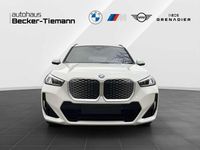 Gebraucht BMW iX1 Exclusive 230 kW (313 PS) 2025 Alpinweiß SUV