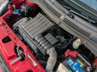 Usado Suzuki Swift 92 HP (67 kW) 2005 Vermelho Citadino