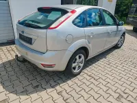 Gebraucht Ford Focus 80 PS (58 kW) 2009 Silber Limousine