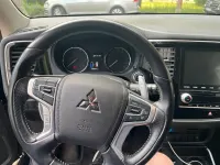 Używany Mitsubishi Outlander 224 KM (164 kW) 2021 Czarny SUV