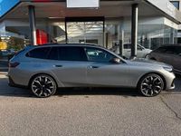 Gebraucht BMW 520 Performance 197 PS (144 kW) 2025 Grau Limousine