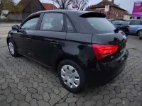 Gebraucht Audi A1 Attraction 86 PS (63 kW) 2014 Brillantschwarz Kleinwagen