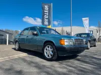 Używany Mercedes 190 122 KM (89 kW) 1990 Niebieski Sedan/Limuzyna