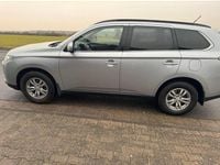 Gebraucht Mitsubishi Outlander Invite 150 PS (110 kW) 2014 Silber SUV