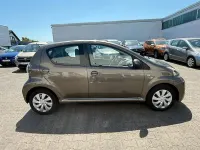 Gebraucht Toyota Aygo Cool 68 PS (50 kW) 2012 Braun Kleinwagen