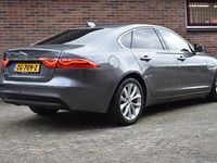 Gebraucht Jaguar XF Prestige 163 PS (119 kW) 2019 Grau Limousine
