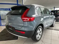 Gebraucht Volvo XC40 Momentum 190 PS (139 kW) 2020 Grau SUV