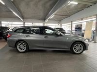 Gebraucht BMW 320 190 PS (139 kW) 2023 Grau Kombi