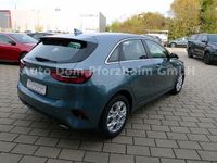 Neu Kia Ceed Comfort 140 PS (102 kW) 2025 Grau Kleinwagen
