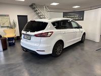 Gebraucht Ford S-MAX Titanium 166 PS (122 kW) 2017 Weiß Van / Kleinbus