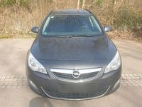 Gebraucht Opel Astra 125 PS (91 kW) 2011 Grau Kombi