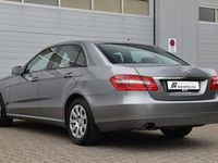 Second-hand Mercedes E250 204 CP (150 kW) 2010 Argintiu Berlinǎ