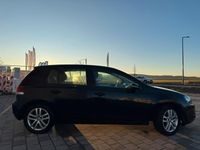 Gebraucht VW Golf VI 90 PS (66 kW) 2010 Schwarz Kleinwagen