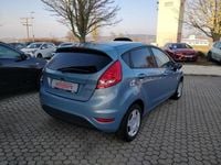 Gebraucht Ford Fiesta Trend 97 PS (71 kW) 2009 Avalongrau Kleinwagen